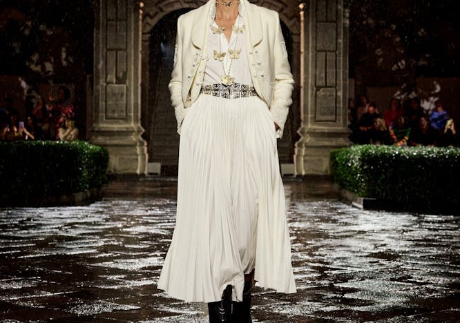 dior cruise mexico 2024 mexico city lady person adult female woman clothing coat formal wear dress